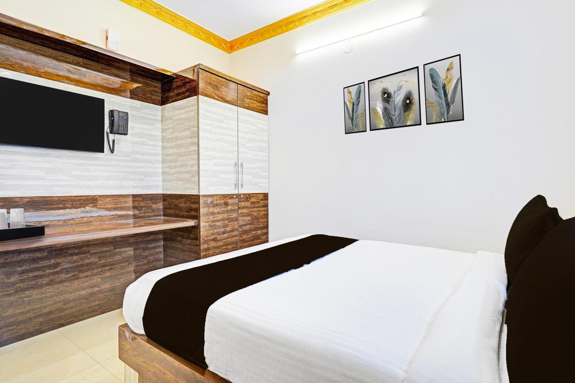 Super Collection O Niladri Road Hotel Kammasandra Екстериор снимка