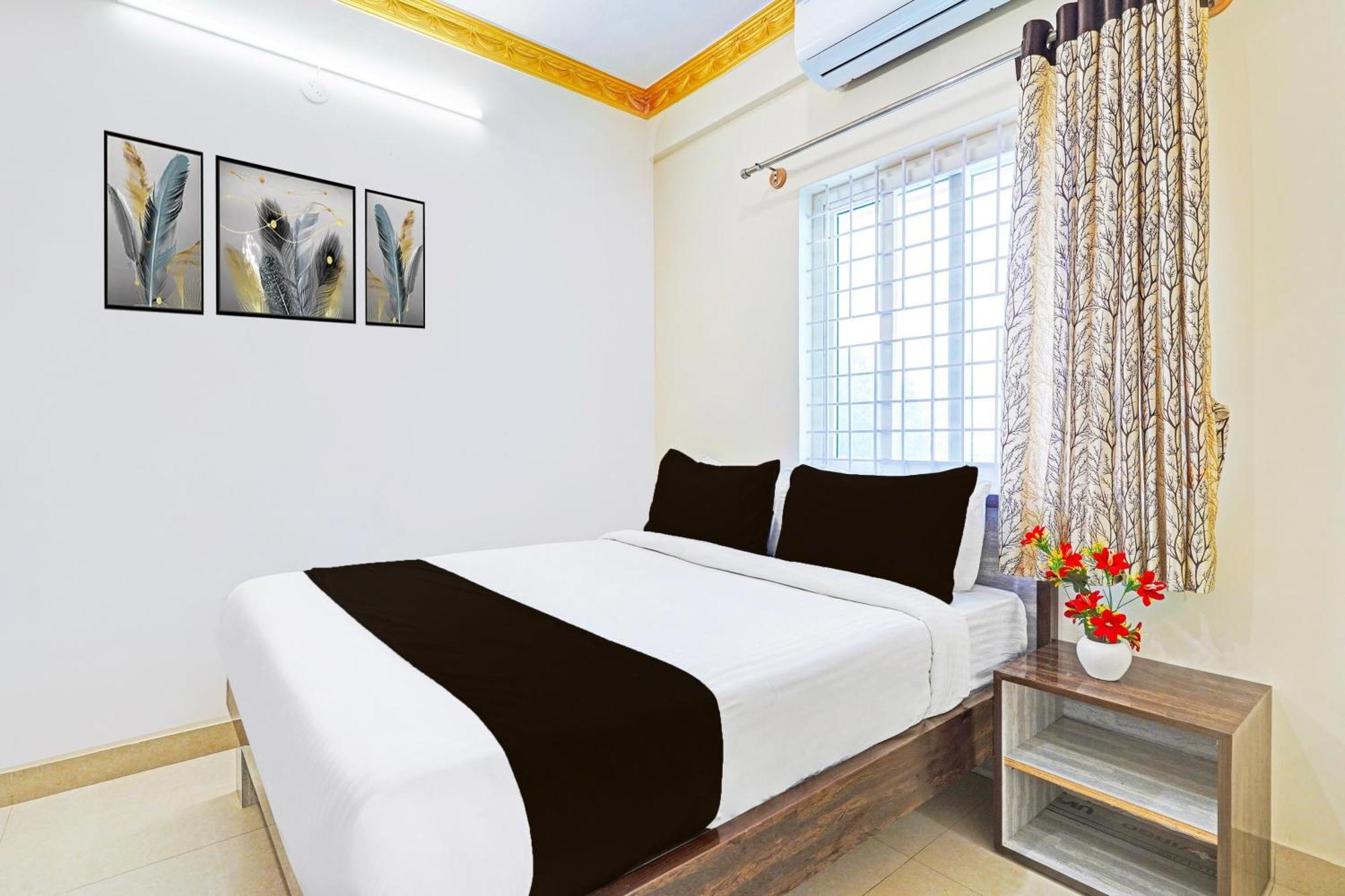 Super Collection O Niladri Road Hotel Kammasandra Екстериор снимка