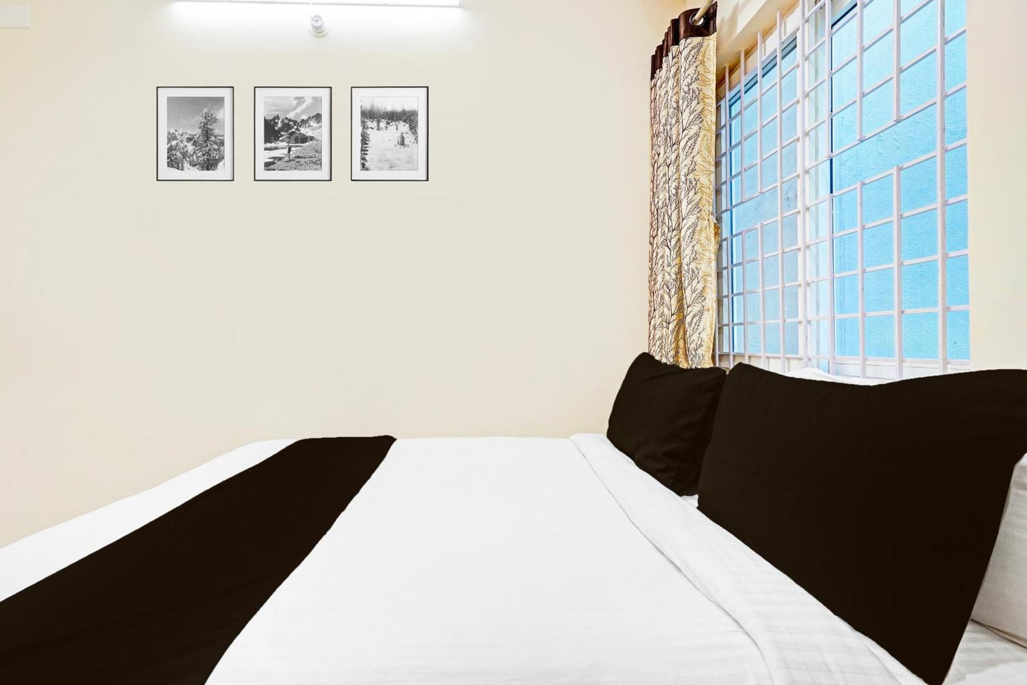 Super Collection O Niladri Road Hotel Kammasandra Екстериор снимка