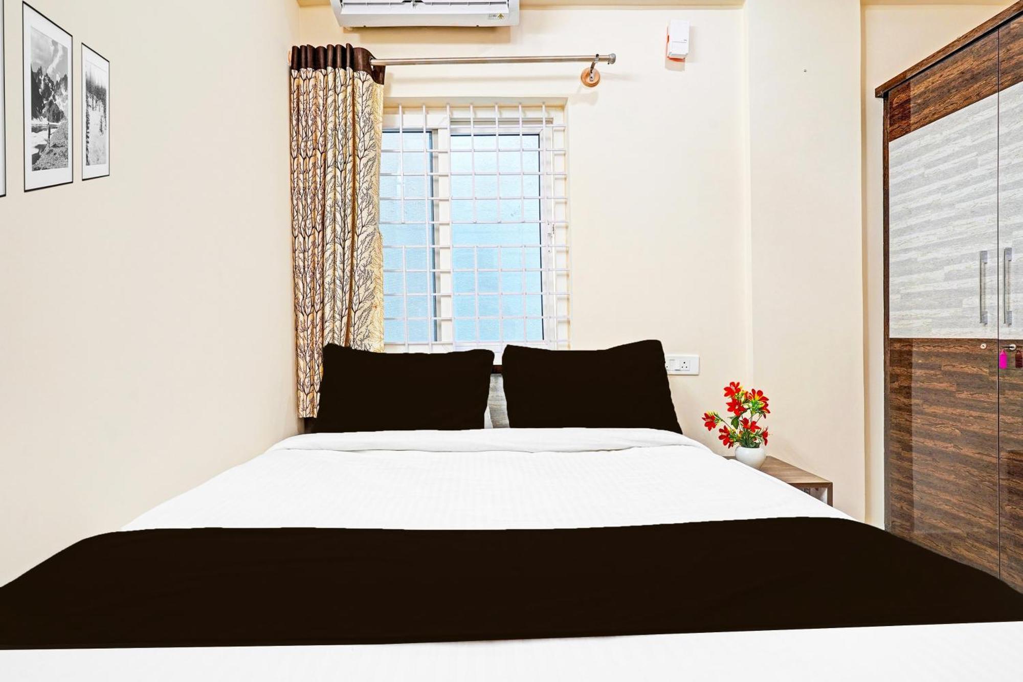 Super Collection O Niladri Road Hotel Kammasandra Екстериор снимка