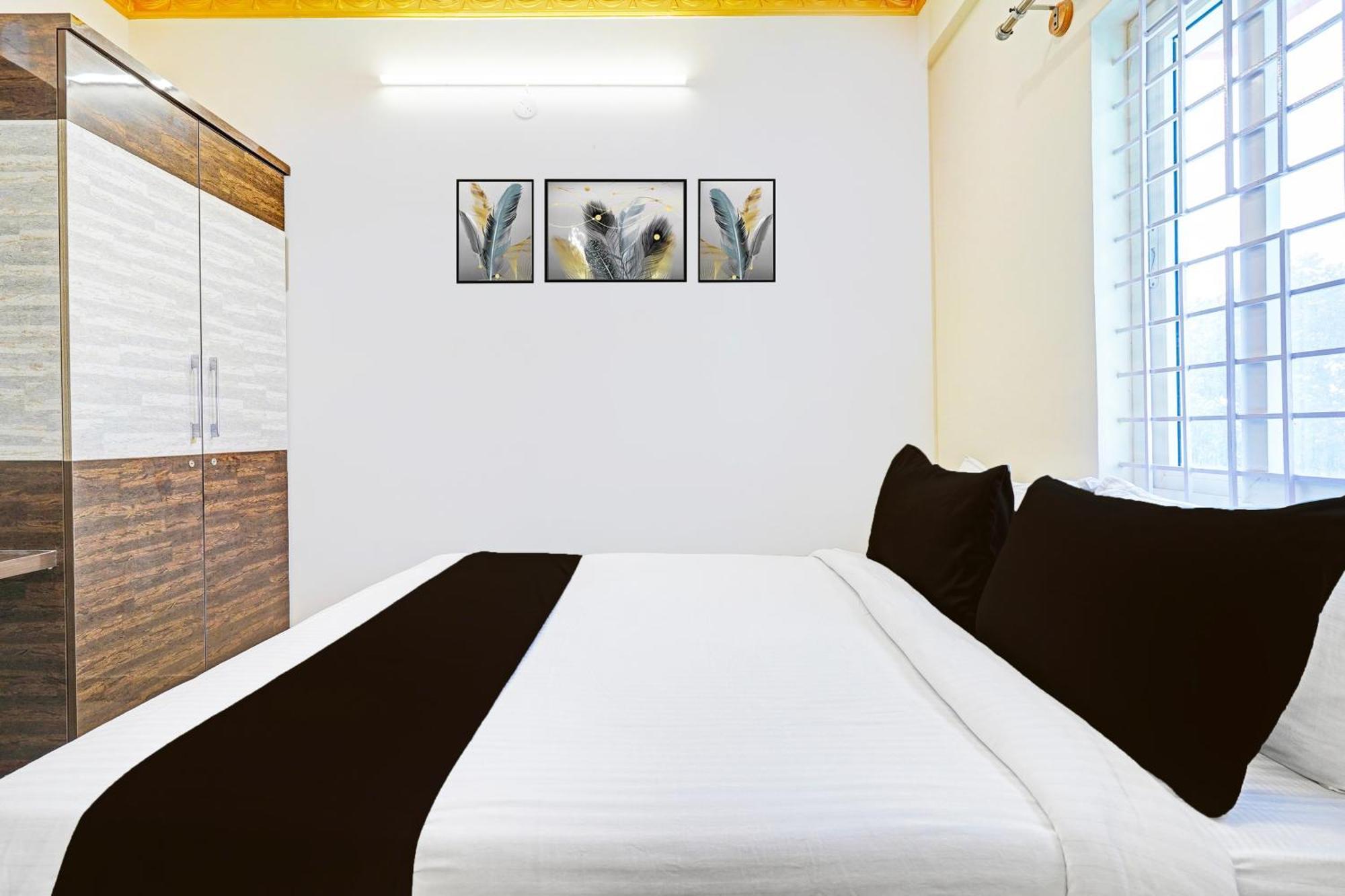 Super Collection O Niladri Road Hotel Kammasandra Екстериор снимка