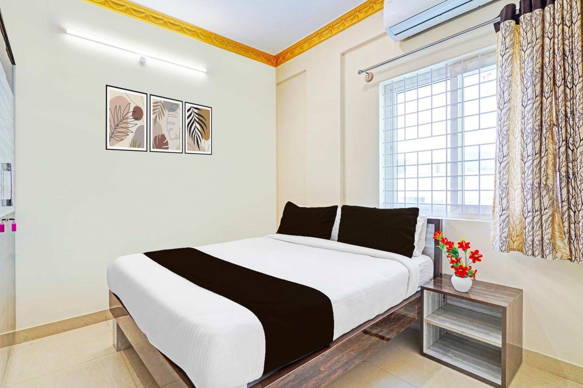 Super Collection O Niladri Road Hotel Kammasandra Екстериор снимка