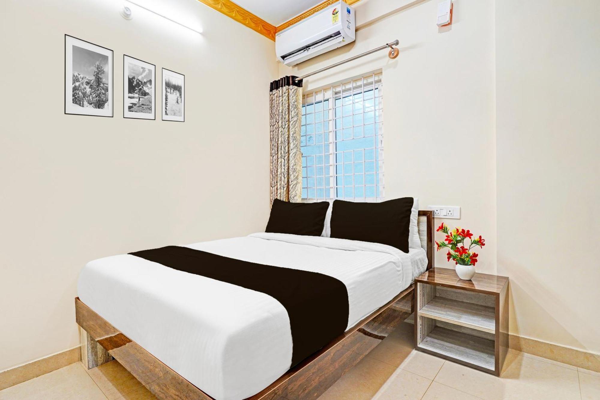 Super Collection O Niladri Road Hotel Kammasandra Екстериор снимка